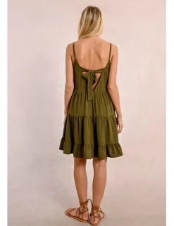 Vestido de tirantes con volantes y lazada
