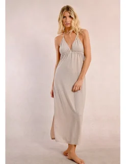 Vestido largo con escote de pico en tejido brillante