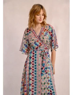 Vestido largo con estampado y lazada