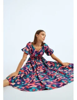 Vestido largo con pliegues y estampado multicolor