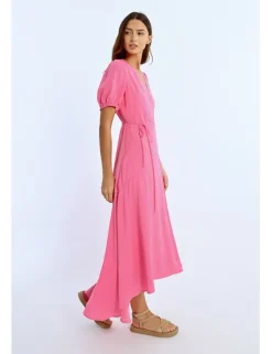 Vestido largo cruzado bajo asimétrico