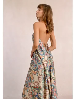 Vestido largo cuello halter con estampado
