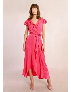 Vestido largo de manga corta y volantes