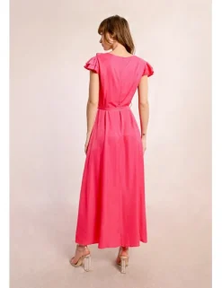 Vestido largo de manga corta y volantes