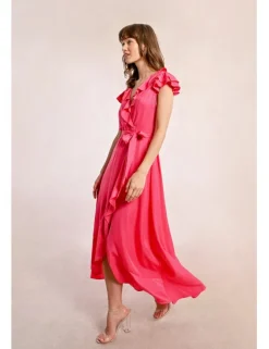 Vestido largo de manga corta y volantes