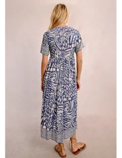 Vestido largo de manga corta con estampado