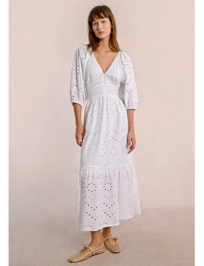 Vestido largo de manga corta en tejido calado