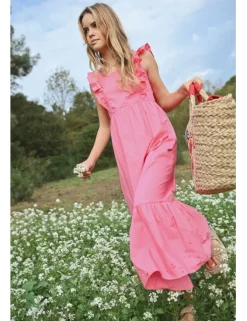 Vestido largo de manga corta y volantes