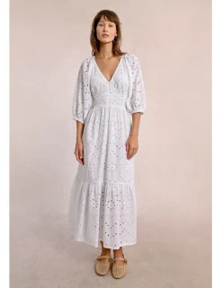 Vestido largo de manga corta en tejido calado