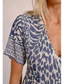 Vestido largo de manga corta con estampado