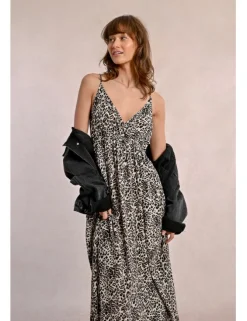 Vestido largo de tirantes con estampado