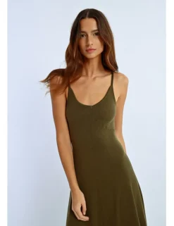 Vestido largo de tirantes finos