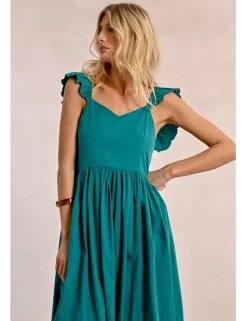 Vestido largo plisado con volantes