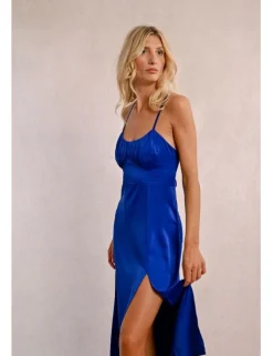 Vestido largo satinado de tirantes