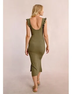 Vestido largo sin manga con volantes