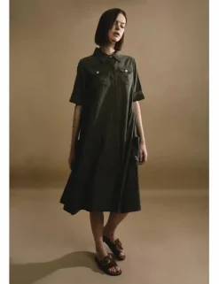 Vestido midi de manga corta con bolsillos