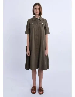 Vestido midi de manga corta con bolsillos