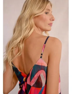 Vestido midi de tirantes con estampado y volantes